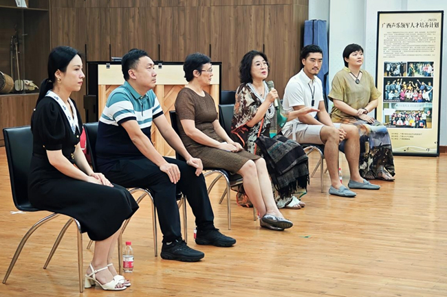 開班儀式現場。黃嘉欣攝
