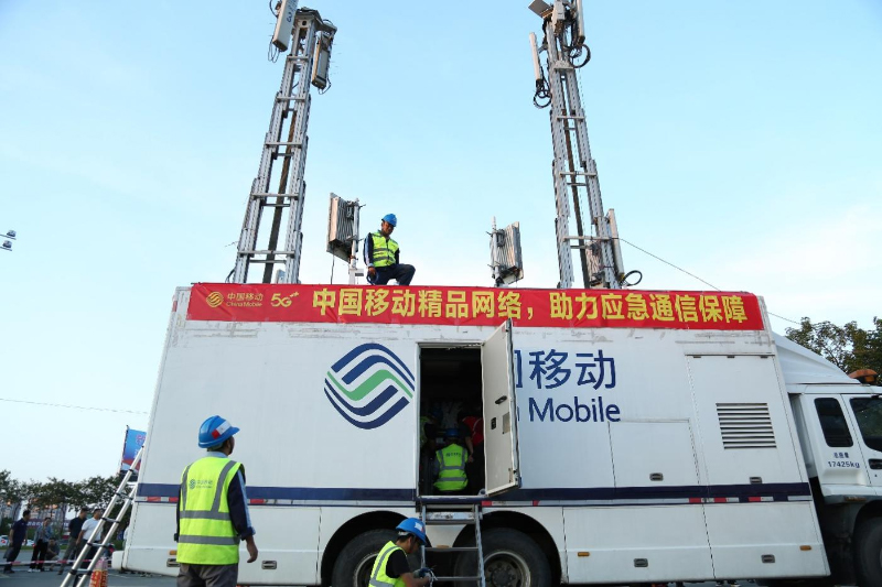 广西移动应急通信车现场网络保障。广西移动供图