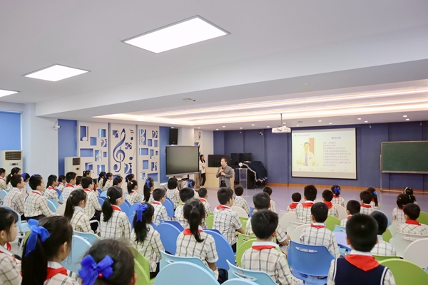 眼健康知识讲座现场。牟斌摄