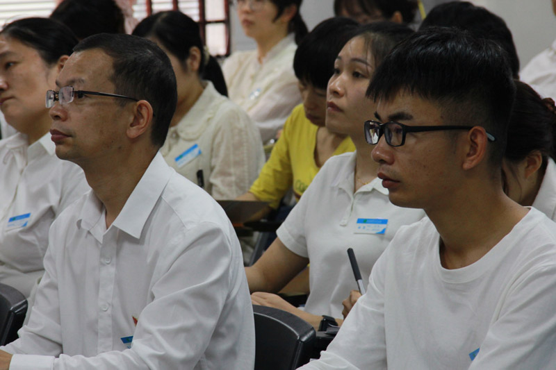 西岭镇中心卫生院培训现场。李美芬摄