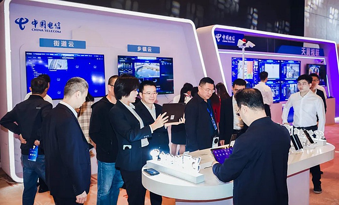 中国电信推出系列5G创新应用。   广西电信供图