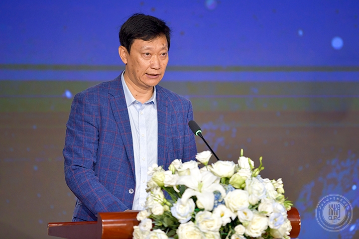 學校領導劉開南教授致辭