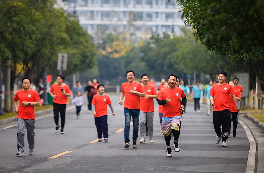 马拉松现场。桂林医学院供图