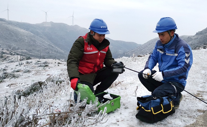 1月23日，贺州富川莲山镇天堂岭林场基出现故障，中国电信贺州分公司快速响应，安排保障人员第一时间到位，开展基站抢修。麦云摄