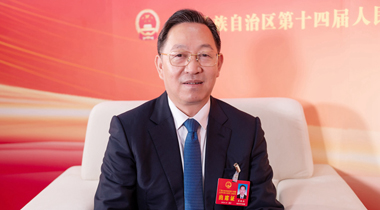 人民网专访广西人大代表、梧州市市长李振品
