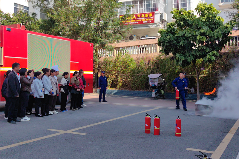 強化消防安全“四個能力”培訓。百色市消防救援支隊供圖