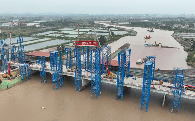  平陆运河首座桥梁进入上部结构施工