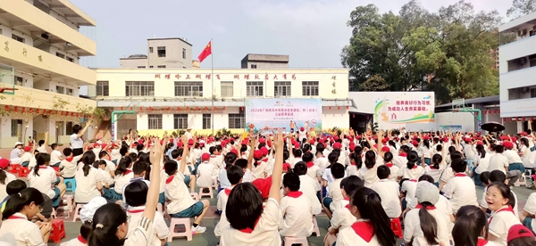 活动现场。施小红摄