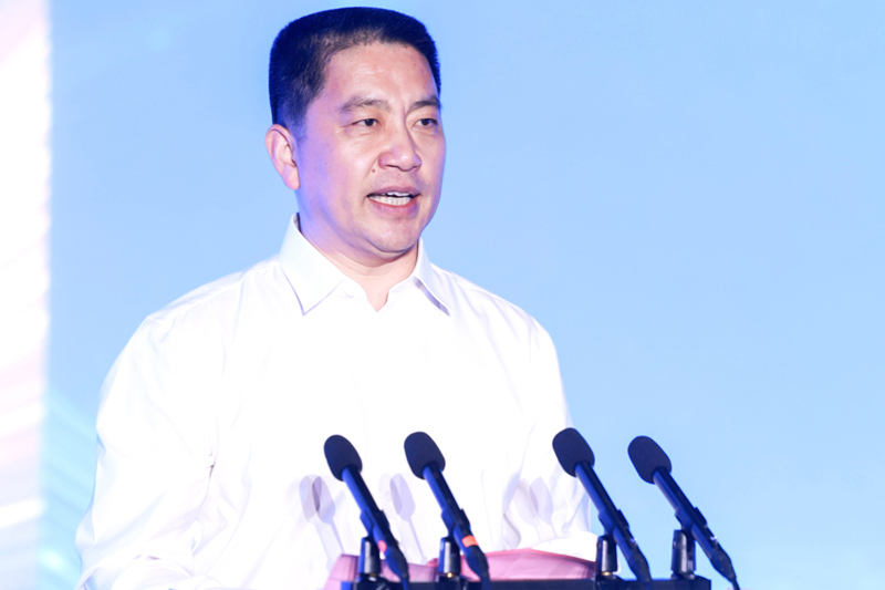    商务部市场运行和消费促进司司长徐兴锋在活动上致辞。主办方供图