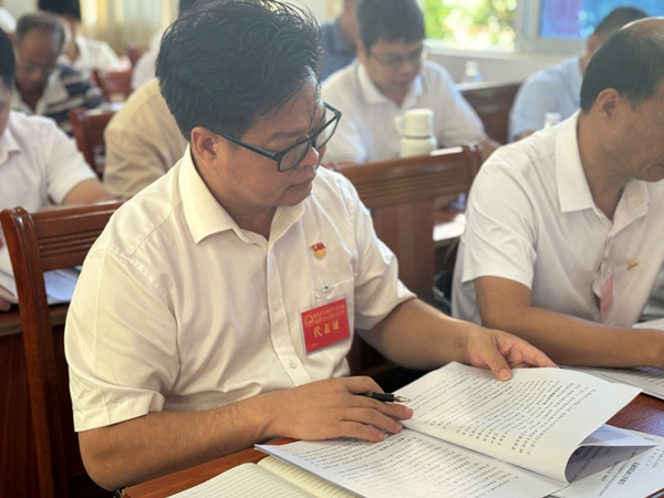 黄科：在深耕教育中践行代表使命(图3)