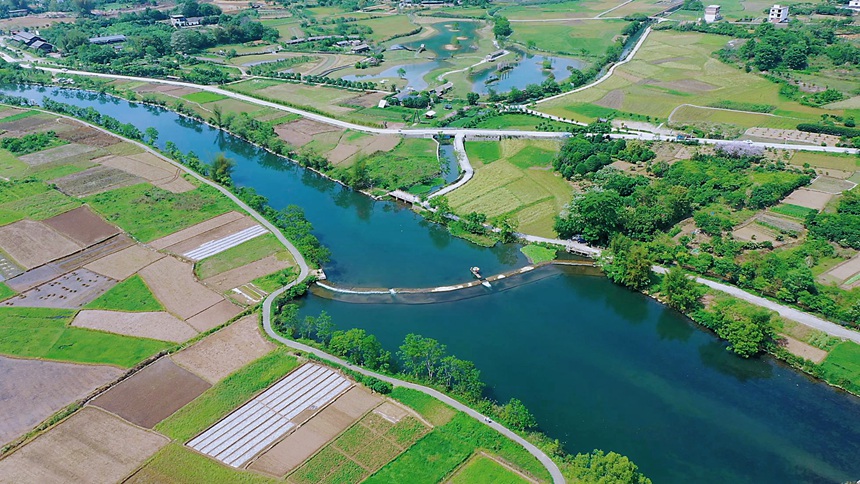 遇龙河旅游公路