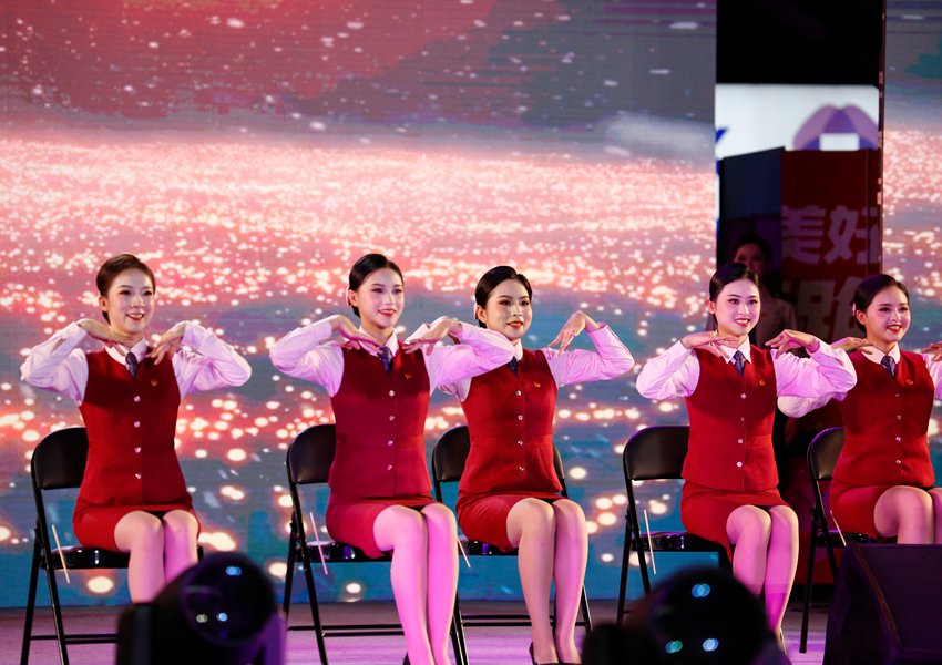 演出现场。陈圆媛摄