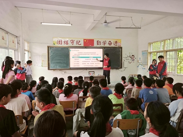 安全用电课堂活动现场。