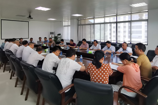 全州县局（营销部）召开青年员工座谈会（摄影：李慧敏）