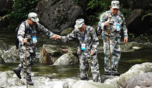 貓兒山管護員：用腳步丈量山水 用真情守護生態巡護山林、打擊盜獵、監測野生動物、向村民游客進行環保宣講等是管護員們日常的工作……【詳細】