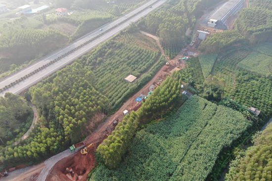 柳梧铁路LWZQ-2标马王大桥。白一男摄