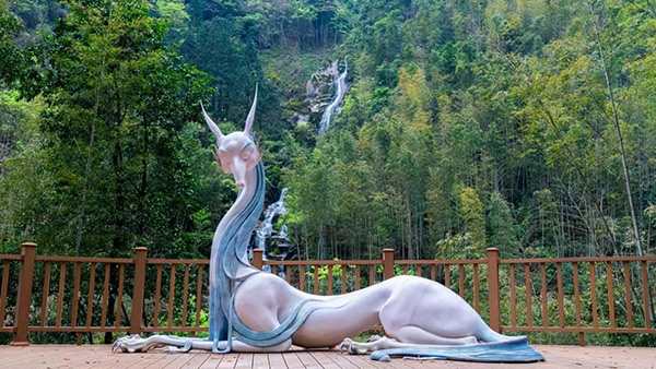 《山海经》上古神兽艺术园神兽——类。桂林猫儿山景区供图