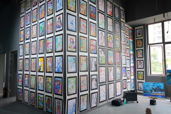 作品丰富的书画展。黄霞摄