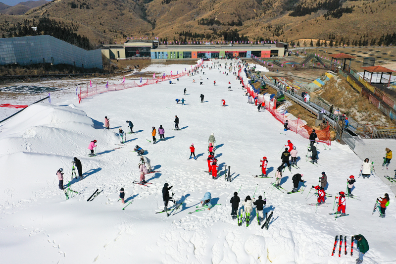 桂林全州天湖滑雪場。唐廣東攝