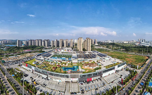 广西首个大型一站式汽车文旅生活综合体五象汽车生活广场。广西现代物流集团供图