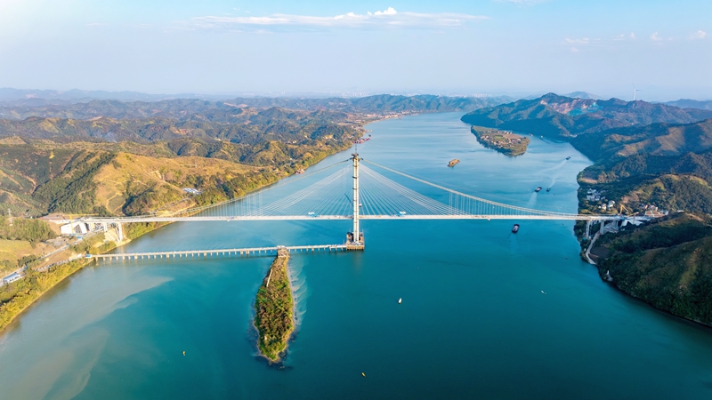 潯江大橋。項目部供圖