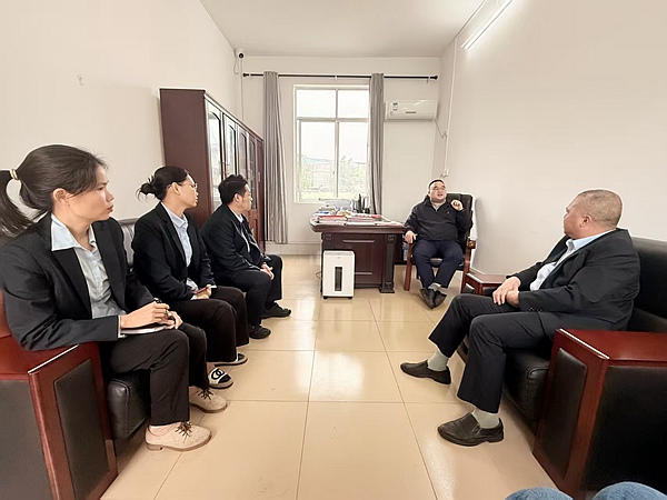 現場座談討論。鄧影攝