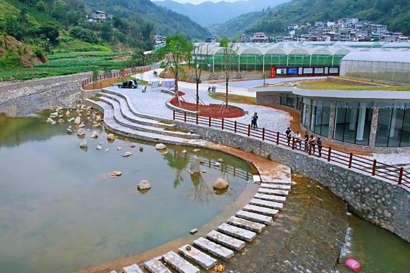 愛善村河道整治工程，讓河道煥然一新。田林縣粵桂協作管理中心供圖