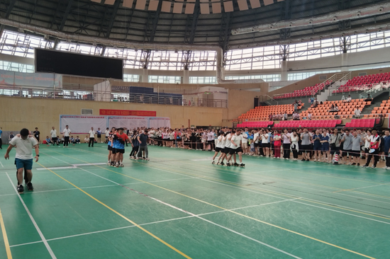板鞋竞速赛现场
