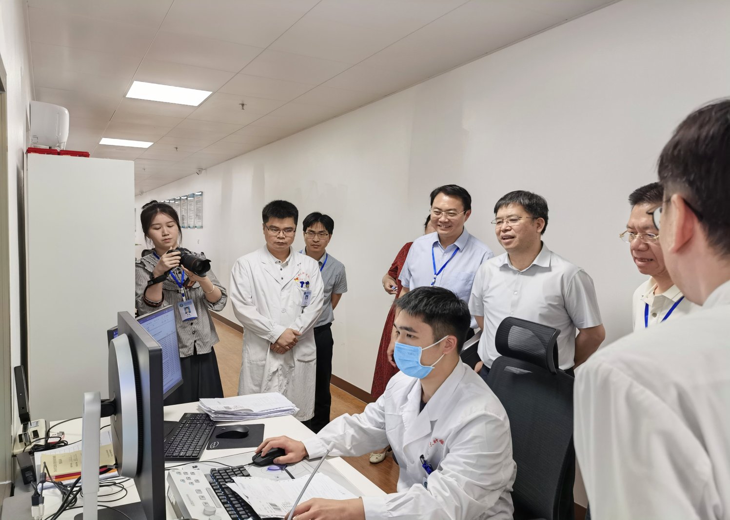 5月14日，在广西医科大学附属肿瘤医院五象院区放射科调研
