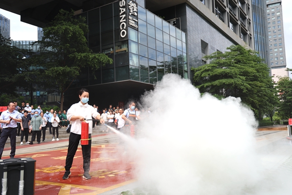 灭火器使用演练