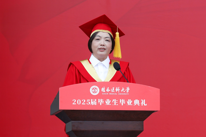 曾小云深情寄语。李丽雯摄