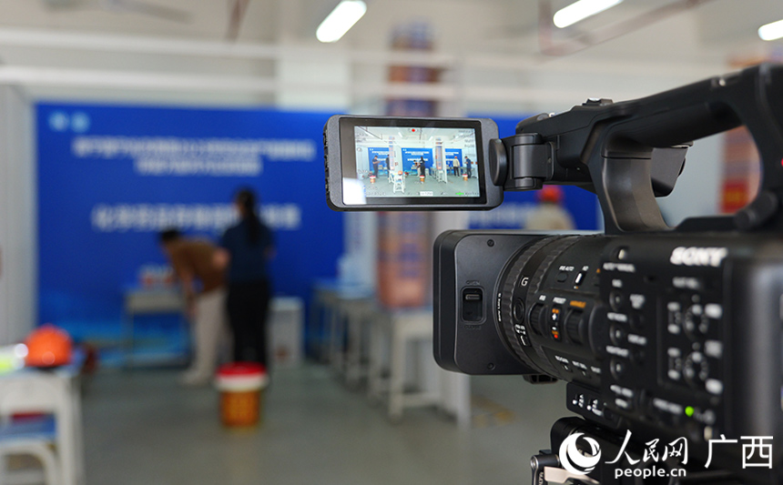 大比武创新现场直播。人民网 梁章晖摄