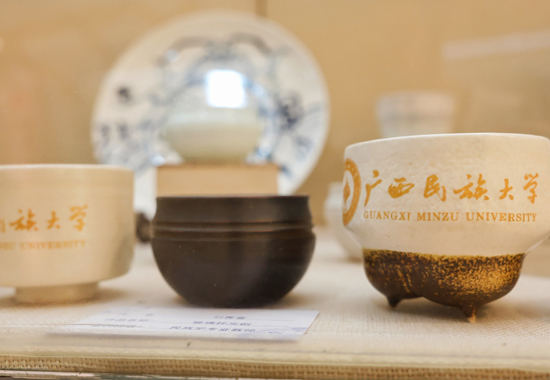 教师文创产品。广西民族大学供图