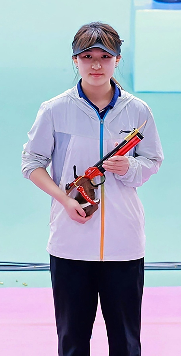 唐晓为广西队夺得射击金牌。