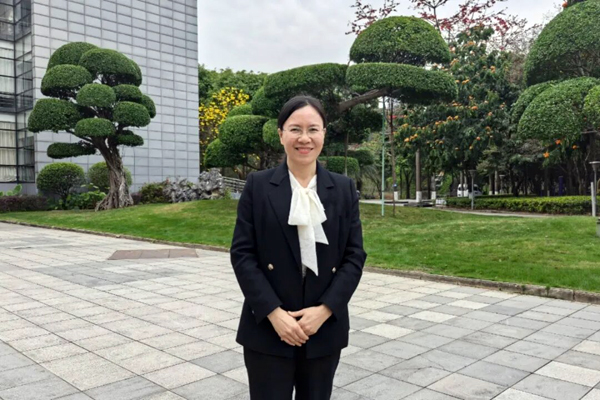 南宁市妇联党组书记、主席吴秀红