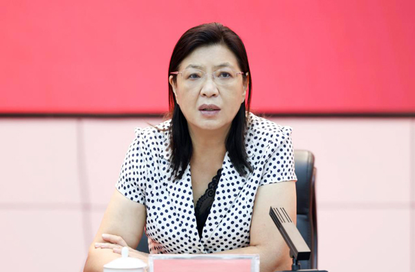 广西职业师范学院校长朱朝霞讲话。广西职业师范学院供图