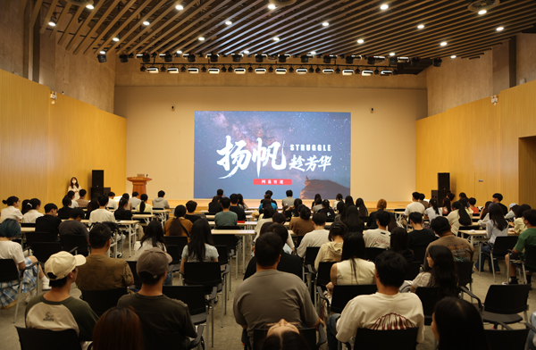 企业的岗位需求讲解现场。北海艺术设计学院供图