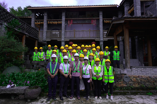 梧州市产业工人（蒙山）培训班合影。麦超裕摄