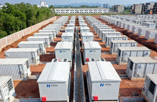 平南縣300MW/600MWh集中共享新型儲能項目現場