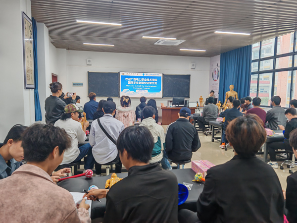 活动现场。罗兰美慧摄