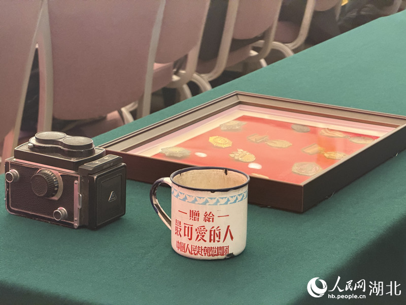 抗美援朝老兵后代捐赠的文物
