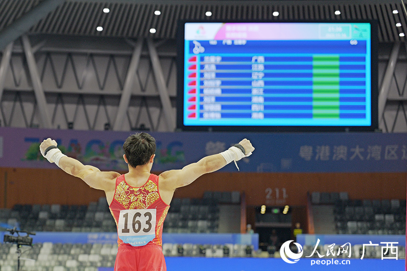 平穩落地。人民網 梁章暉攝