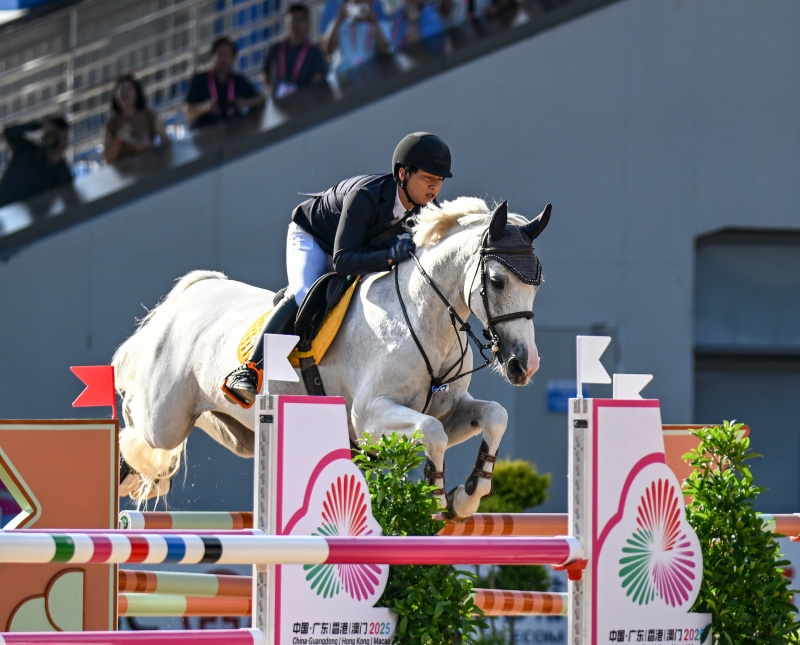 廣西隊選手洪志華在比賽中。