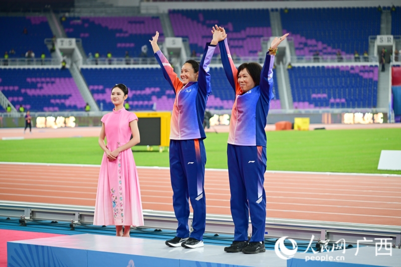 廣西短跑名將韋永麗勇奪女子100米銀牌，圓滿告別百米賽場。人民網 雷琦竣攝