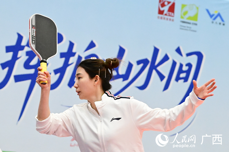 選手們在比賽中。人民網 雷琦竣攝