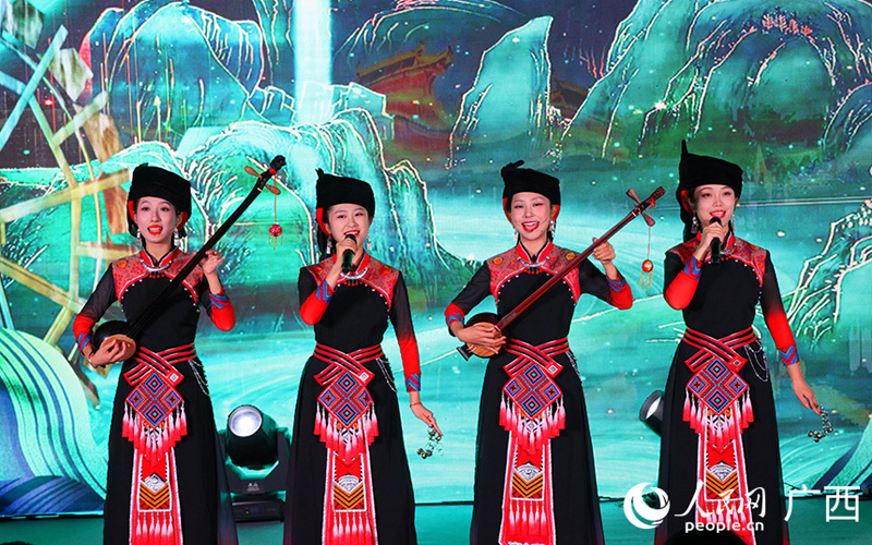 “坐着高铁游崇左”文旅推介活动在南宁举行