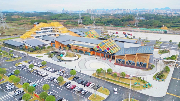 桂林服务区全景图。梁燕摄