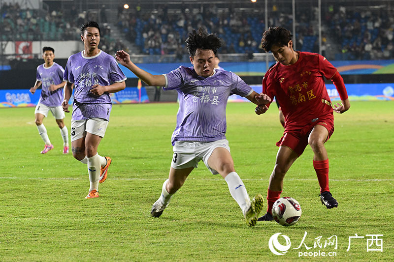 比賽激烈。人民網記者 雷琦竣攝