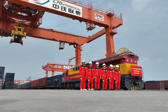 第10218列海铁联运班列发车。广西北部湾港集团供图