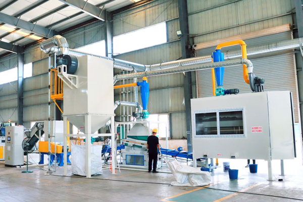 新建的废旧物资深加工产线。广西现代物流集团供图